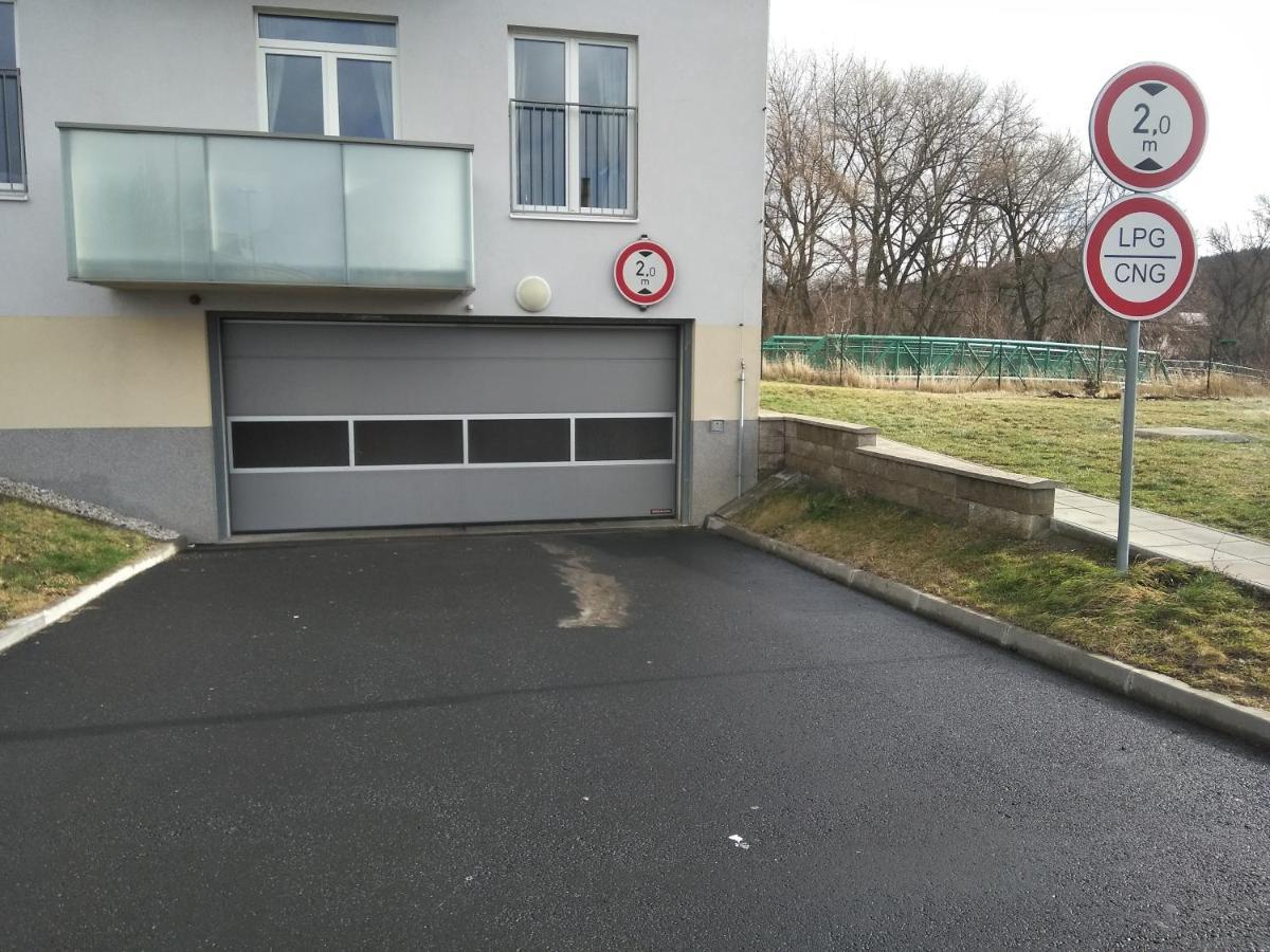 Apartman Rezidence Moser-Free Parking Garage Karlovy Vary Extérieur photo